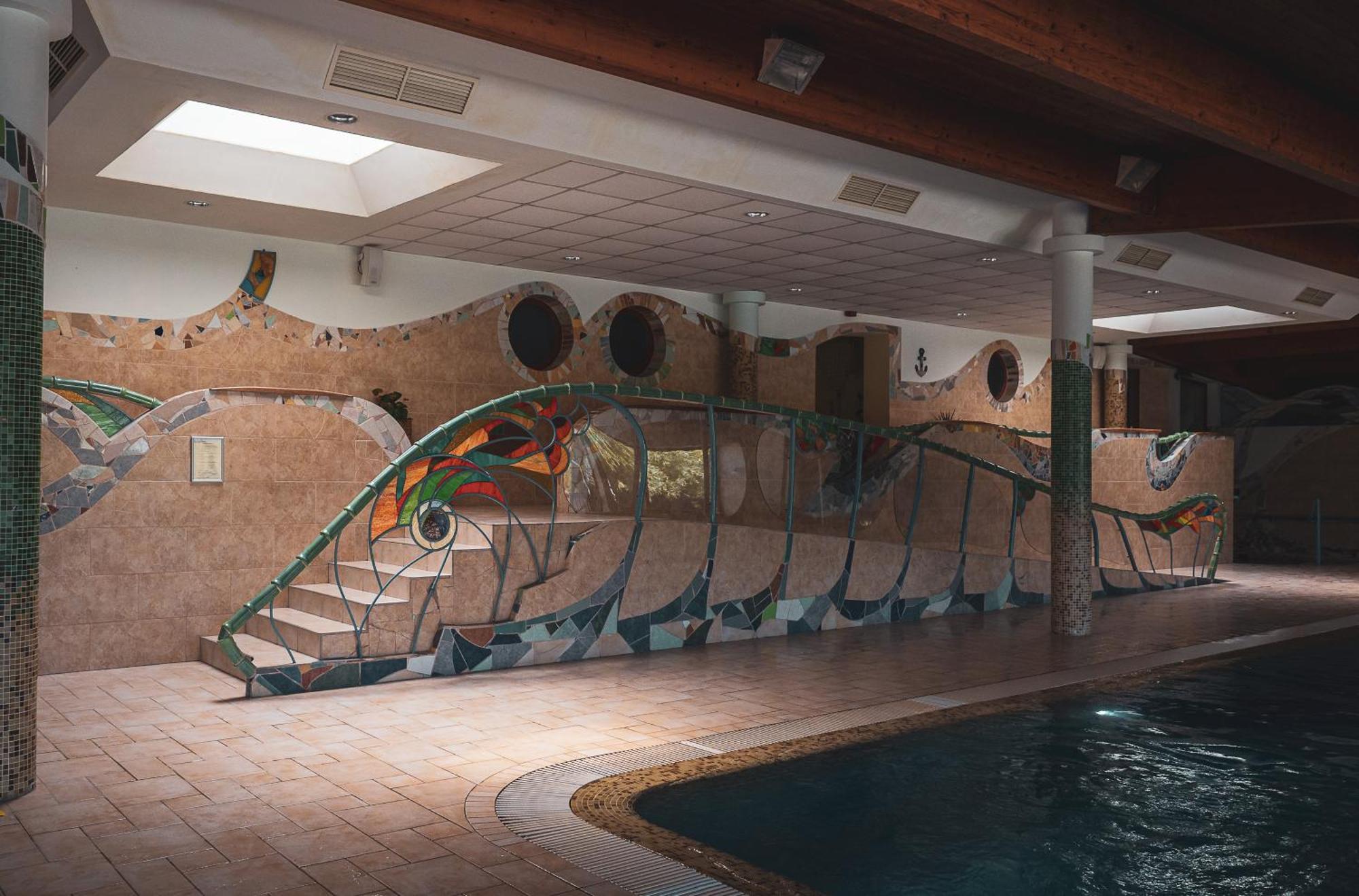 Hetkuti Wellness Hotel Mór المظهر الخارجي الصورة